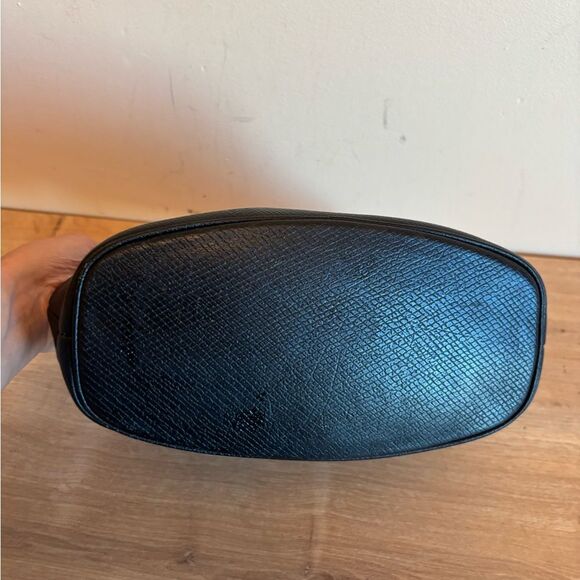 Authentic Fendi clutch - Picture 3 of 10